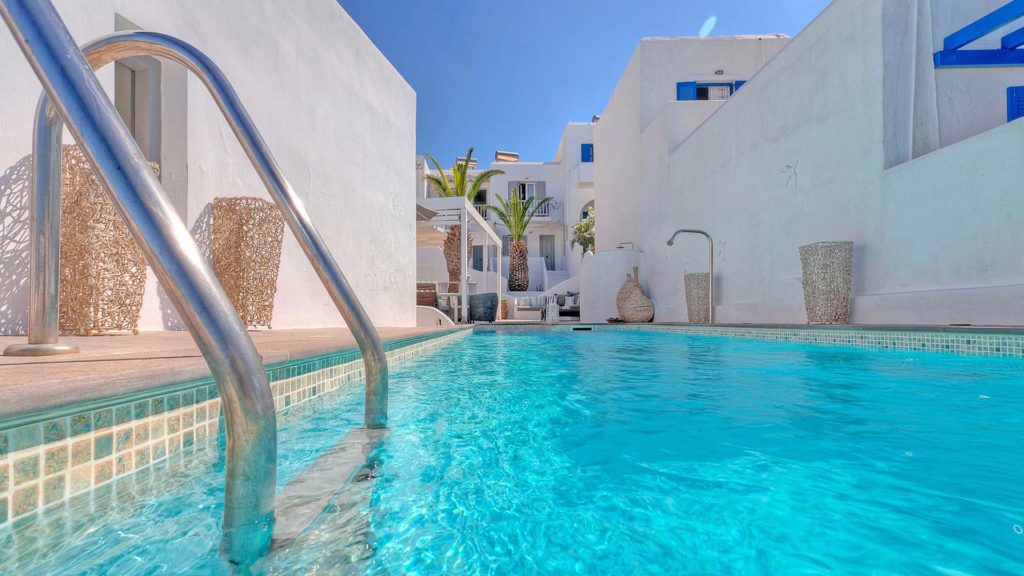 lilly residence paros