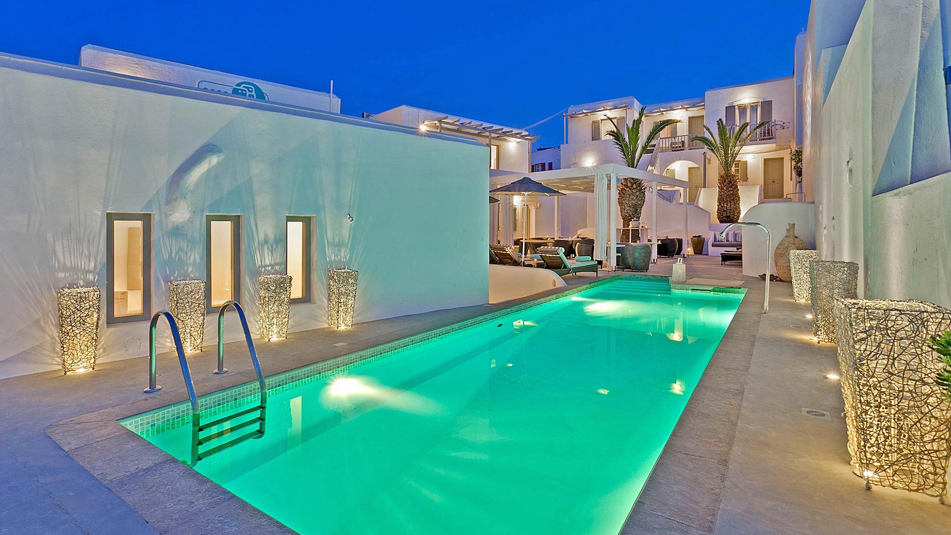 lilly residence paros